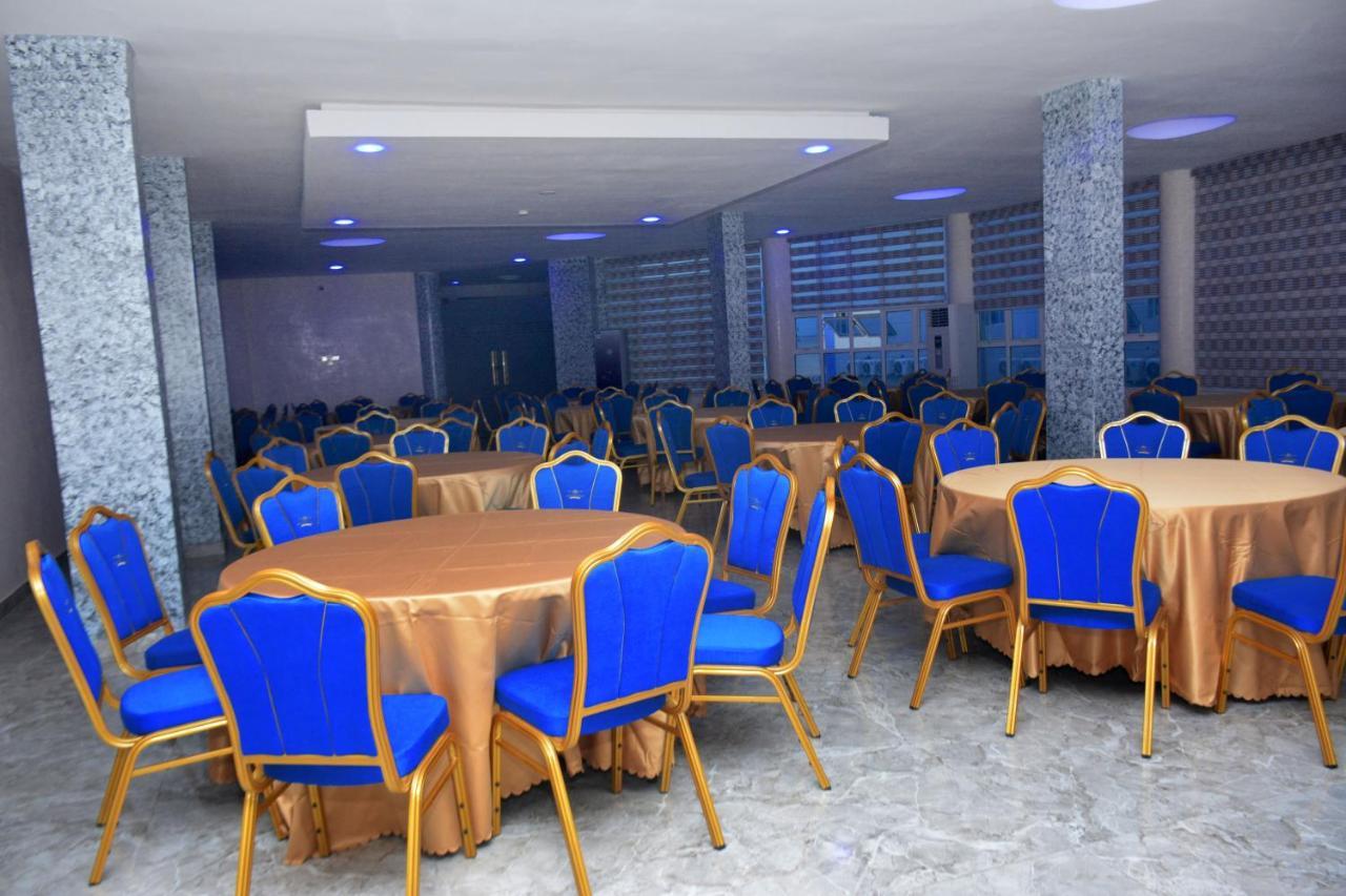 Vacation Villa Hotels And Suites Asaba Exterior photo